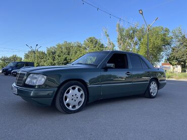 мерс минвен: Mercedes-Benz E 220: 1995 г., 2.2 л, Автомат, Бензин, Седан