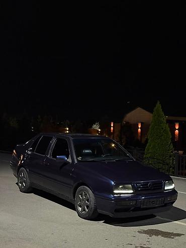 машина жыгули: Volkswagen Vento: 1999 г., 2 л, Кол менен иштөөчү, Бензин, Седан — 2