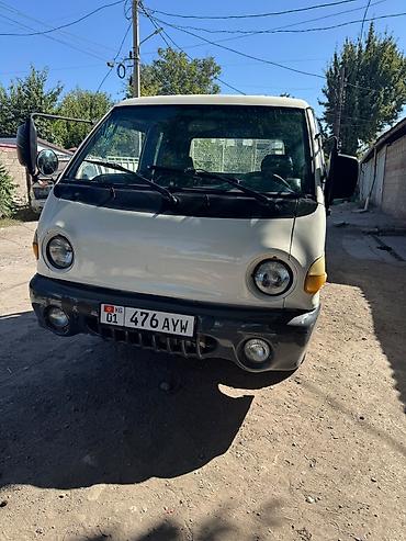Легкий грузовик, Hyundai, Стандарт, 3 т, Б/у at lalafo.kg Легкий грузовик, Hyundai, Стандарт, 3 т, Б/у