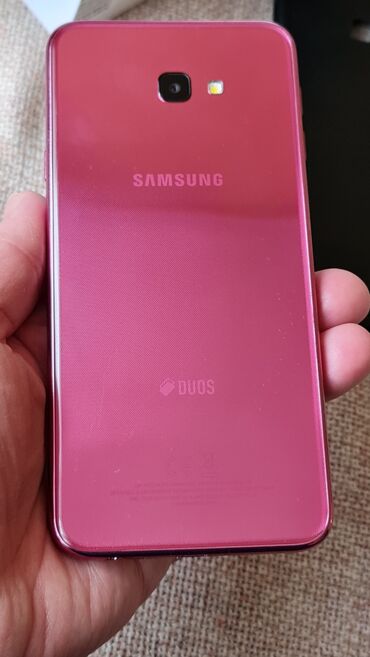 Ostali mobilni telefoni: Telefon kao nov malo koriscen nema mane, stanje 10 od 10.sve radi — 5