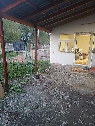 Продажа коттеджей и домов: Срочно продаю дом.Адрес: Новопокровка.Ул: Манаса 40А.3х комната и — 2