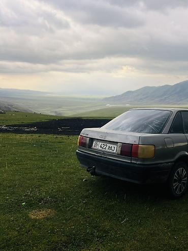 кочкор авто: Audi 80: 1990 г., 1.8 л, Кол менен иштөөчү, Бензин, Седан — 5