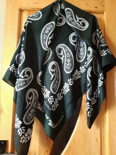 Baş geyimləri: Yeni pambiq materialli kelagayilar cox qewengdi.Rengleri de movcuddur — 11