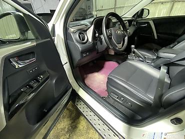 limited: Toyota RAV4: 2018 г., 2.5 л, Автомат, Гибрид, Кроссовер — 4