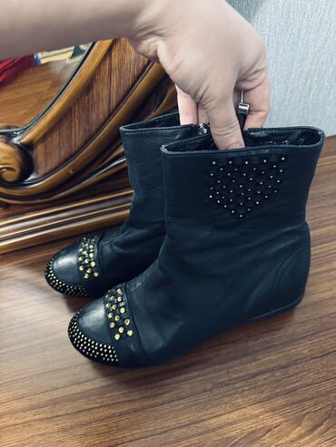 Digər qadın geyimləri: Sapojki — 6