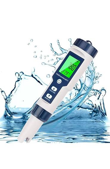 su sayğacı: Şəkildə TDS sayğacı kimi adlandırılan 5-in-1-də su keyfiyyəti test — 1