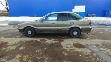 аккумулятор авто: Mitsubishi Lancer: 1991 г., 1.5 л, Механика, Бензин, Хэтчбэк