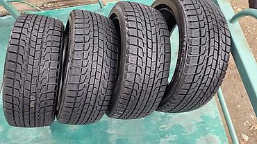 Шины: Комплект зимних шин Bridgestone Blizzak Revo1 - Размер: 215/45 R17 - — 2
