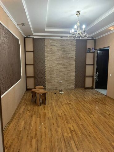 срочно связи переездом: 2 комнаты, 60 м², 106 серия, 1 этаж, Евроремонт