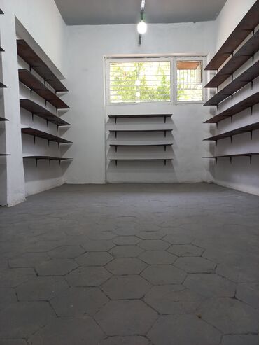 Anbar və emalatxanalar: 5 mertebeli binanin 1ci mertebesi 125kv 6 otaq elave kalidor iki — 5