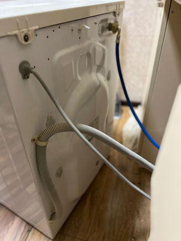 Paltaryuyan maşınlar: Samsung paltaryuyan satılır 50 manata.Təmirə ehtiyacı var Əlaqə — 14