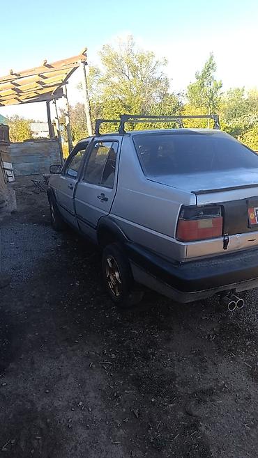 Volkswagen: Volkswagen Jetta: 1985 г., Седан — 3