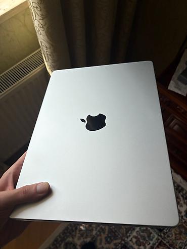 Apple MacBook Pro 14.2" — M5 (10 nüvəli CPU / 10 nüvəli GPU), 24 GB lalafo.az -da Apple MacBook Pro 14.2" — M5 (10 nüvəli CPU / 10 nüvəli GPU), 24 GB