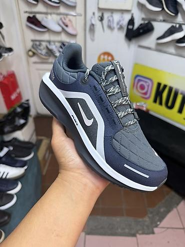 кроссовки на gore tex: Мужские кроссовки, 40, 41, 42, Nike, Новый, цвет - Черный, Платная доставка — 1