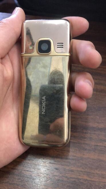 телефон 3000: Nokia 6700 Slide, Б/у, цвет - Золотой