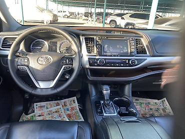 Toyota: Toyota Highlander: 2019 г., 3.5 л, Вариатор, Гибрид, Кроссовер — 10