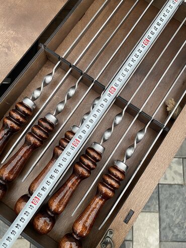 Шашлычные наборы: Шампура в наличии. Цена 3800 сом Идеальный подарок Подарок — 4