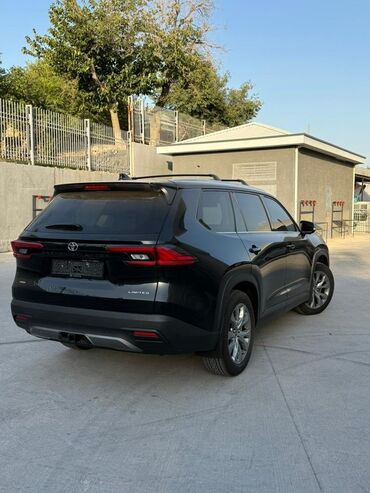 срочно срочно продаю машина: Элегантный черный внедорожник Toyota Grand Highlander Limited с полным