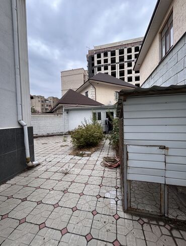 Долгосрочная аренда домов: 310 м², 9 комнат — 2