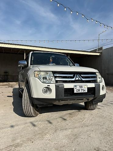 fire fire ucun adlar: Mitsubishi Pajero: 3 l | 2008 il 187 km Ofrouder/SUV — 4