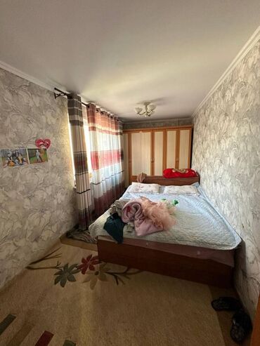 квартиры в районе 4 гор больницы: 3 комнаты, 58 м², 104 серия, 2 этаж, Старый ремонт