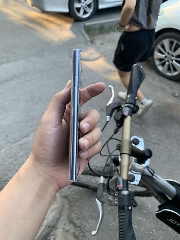 sony experia: Sony Xperia Xz1, Б/у, 64 ГБ, цвет - Серый, 1 SIM — 4