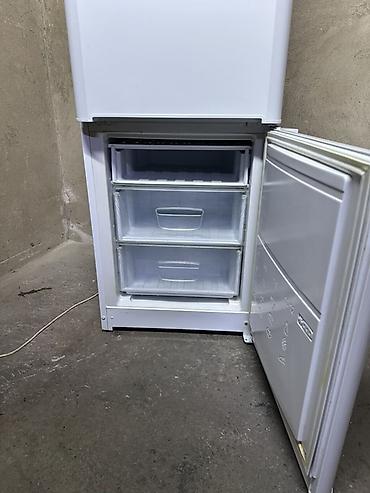 air 3: Холодильник Indesit, Б/у, Двухкамерный, De frost (капельный), 60 * 167 * 60 — 4