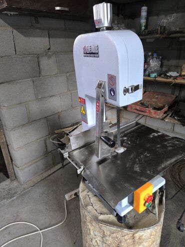 рабочий стол для офиса: Промышленная ленточная пила для мяса и костей HANG FENG HENG YUAN