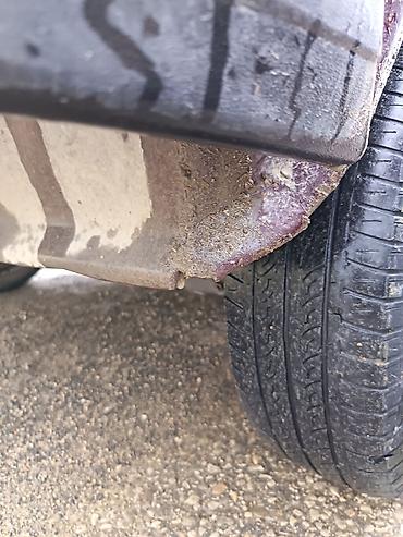 VAZ (LADA): VAZ 2107 sedan - Kuzov: klassik sedan, tünd rəng. Ön və arxa fənərlər — 6