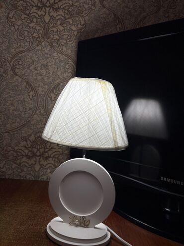 Stol lampaları: Yenidir qəti işlədilməyib altına şəkil qoyulur qoymayada bilərsiz -da lalafo.az — 18 Stol lampaları: Yenidir qəti işlədilməyib altına şəkil qoyulur qoymayada bilərsiz — 18