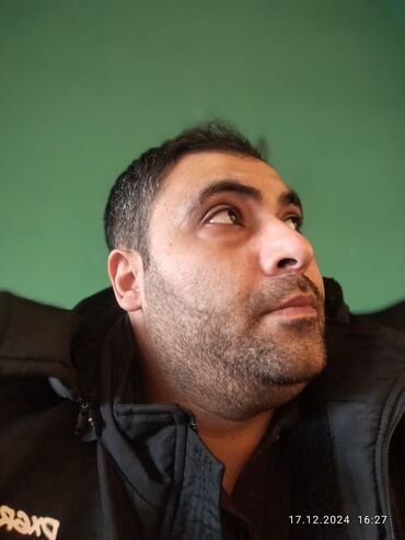 Tikinti ixtisasları: Salam Olsun Hamıya Fəhlə İşi Axtarıram Gündəlik Olsun Əmək Haqqı