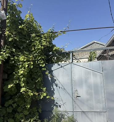 20000 azn ev satilir: 3 otaqlı, 80 kv. m — 2