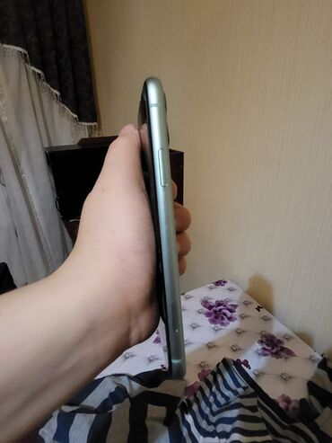 Apple iPhone: IPhone 11, 64 GB, Yaşıl, Face ID — 11