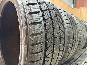 Шины: Шины 315 / 35 / R 20, Зима, Б/у, Комплект, Внедорожные (АТ/МТ), Япония, Bridgestone — 12