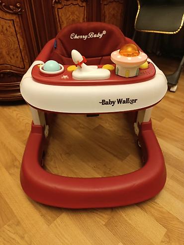 baby walker: Klassik gəzinti arabası, İşlənmiş, Cins: Qız, Yaş: 6-12 ay, Ünvandan götürmə — 2