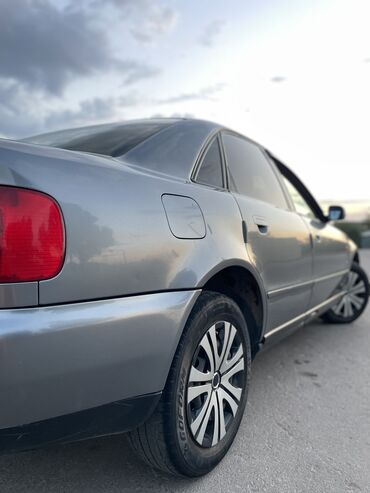 машина авуди: Audi A4: 1997 г., 1.8 л, Механика, Бензин, Седан