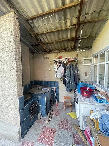 Продажа коттеджей и домов: Риелторов не беспокоить Продаётся жилой дом с двором и капитальным — 7