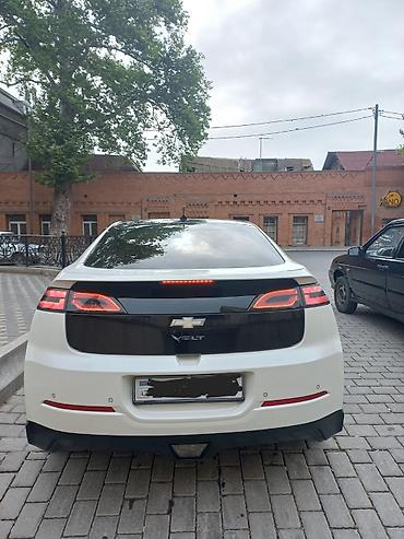 Chevrolet: Chevrolet Volt – plug-in hibrid liftbek - Kuzov: 5 qapılı liftbek, ağ — 3
