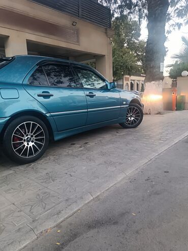 Mercedes-Benz: Mercedes-Benz C-Sinfi sedan (W202) - Kuzov: 4 qapılı sedan, mavi rəng — 4