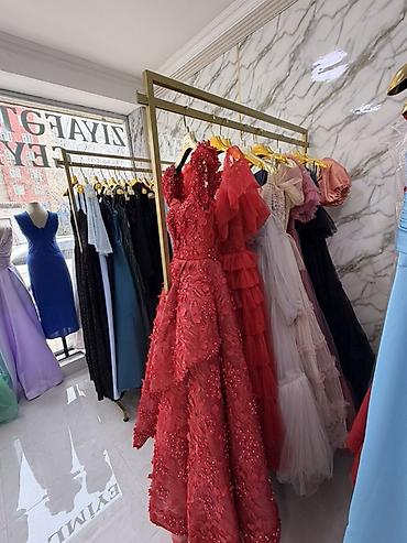 Ziyafət donları: ✔️ 100-ə yaxın ziyafət geyimi ✔️ 5 ədəd maneken və asılqanlar (vitrin -da lalafo.az — 3 Ziyafət donları: ✔️ 100-ə yaxın ziyafət geyimi ✔️ 5 ədəd maneken və asılqanlar (vitrin — 3