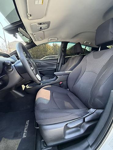 prius plus: Toyota Prius: 2017 г., 1.8 л, Автомат, Гибрид, Лифтбек — 8
