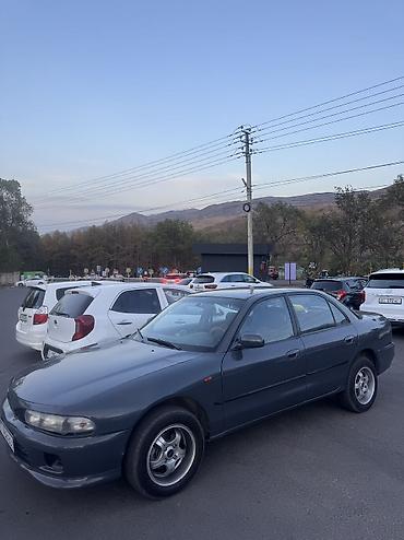 порог демио: Mitsubishi Galant: 1995 г., 2 л, Механика, Бензин, Седан — 3