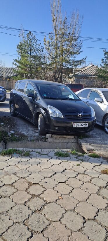 авто в аренду с последующим выкупом в бишкеке: Toyota Corolla Verso: 2008 г., 2.2 л, Механика, Дизель