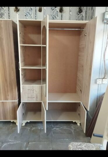 Dolablar: Yeni, Açılan, 3 qapılı Düz dolab, Dolab-asılqan, Azərbaycan — 6