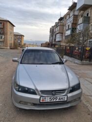 меняю дом на авто: Honda Accord: 1998 г., 2 л, Автомат, Бензин, Седан