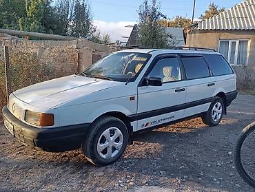 Унаа сатуу: Volkswagen Passat: 1989 г., 1.8 л, Кол менен иштөөчү, Бензин, Универсал — 1