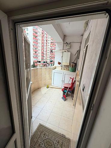 ucuz ev: Hezi Aslanov metrosunun düz çıxışında şanli urfanin düz arxasında 2 — 2