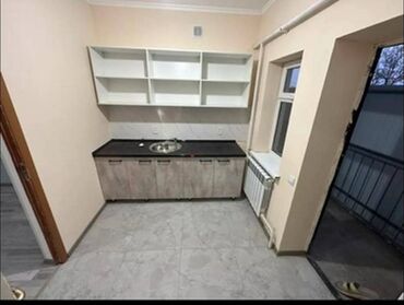 продаю 1 комнатную квартиру: 1 комната, Агентство недвижимости, Без подселения, С мебелью частично