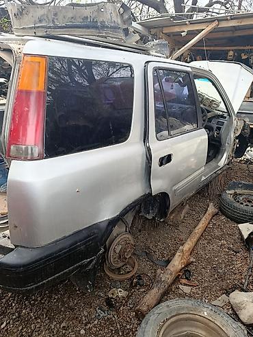 срв 1 кузов: Разбор Honda CR‑V I поколения (ориентировочно 1995–2001 гг.), правый — 1