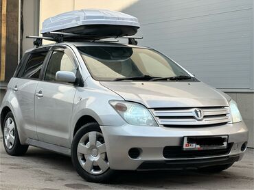 Toyota: Toyota ist: 2004 г., 1.3 л, Автомат, Бензин, Хэтчбэк